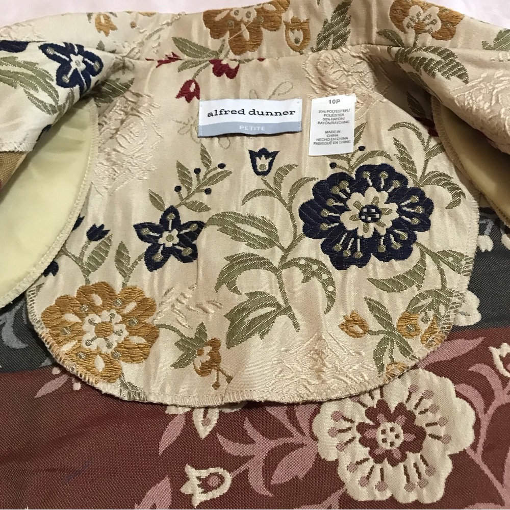 ALFRED DUNNER Tailored Floral Embroidered Jacquard Blazer - Picture 6 of 12